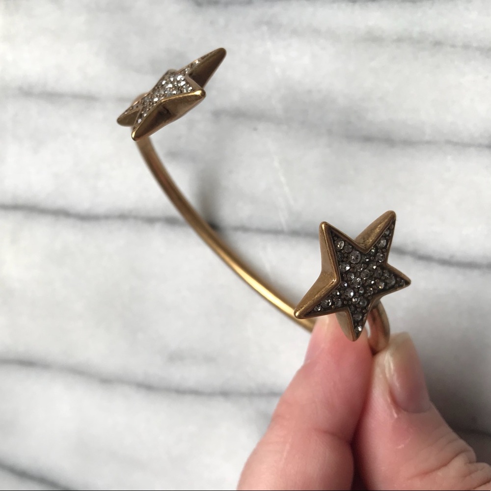 Rhinestone star cuff bracelet - Picture 4 of 6